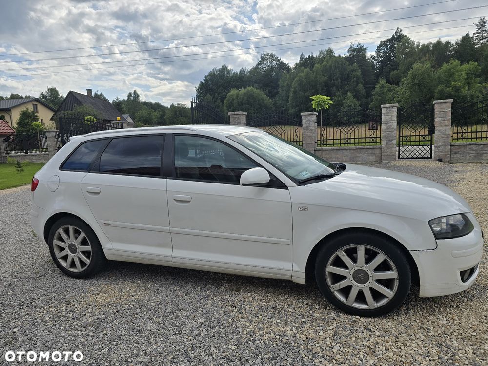Audi A3 Sportback - 4