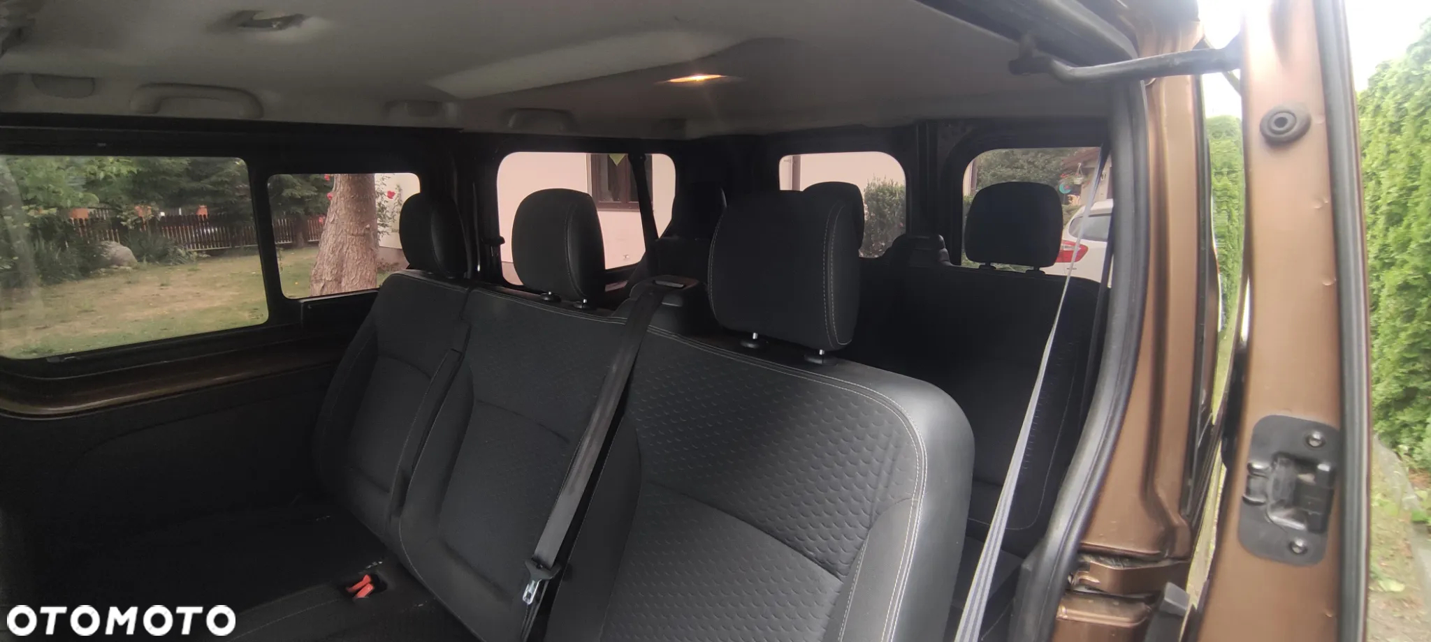 Opel Vivaro - 2
