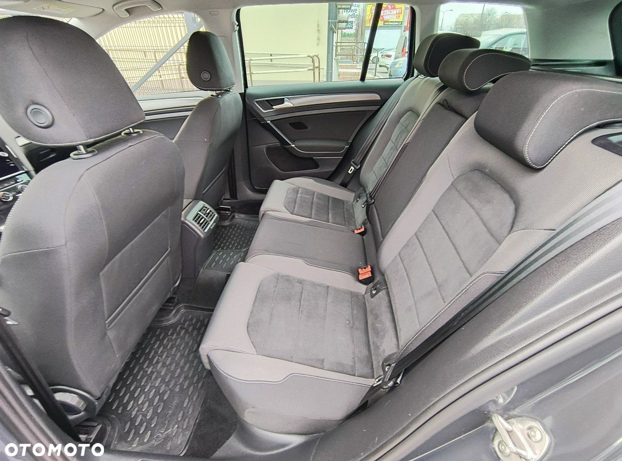 Volkswagen Golf 2.0 BlueTDI DSG Highline - 13