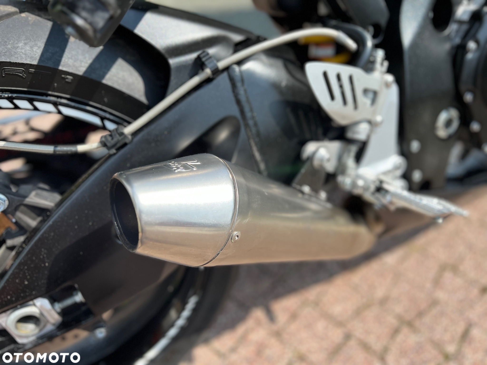 Suzuki GSX-R - 13