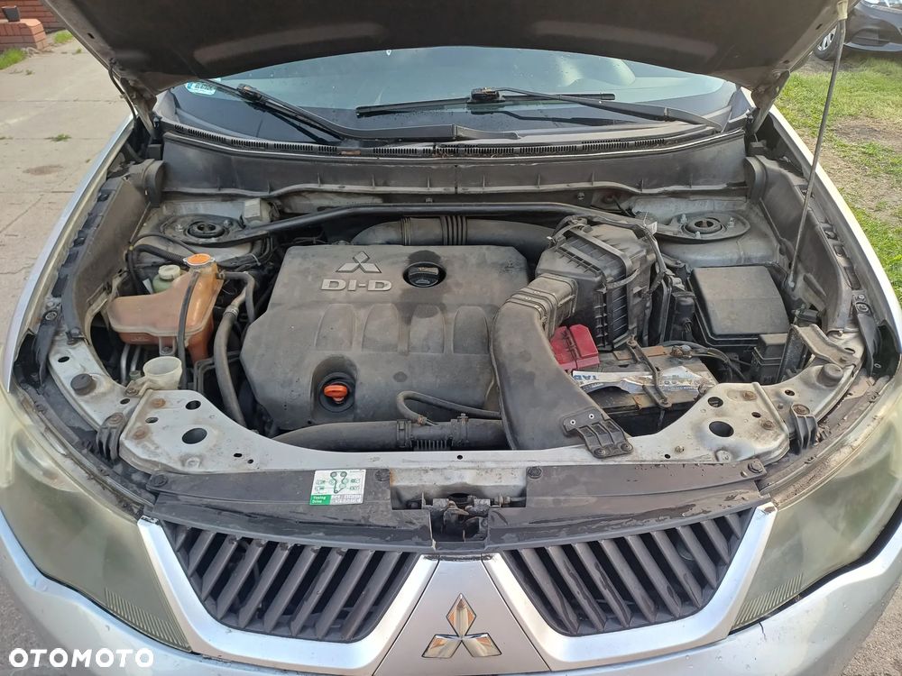 Mitsubishi Outlander 2.0 DID Instyle - 7