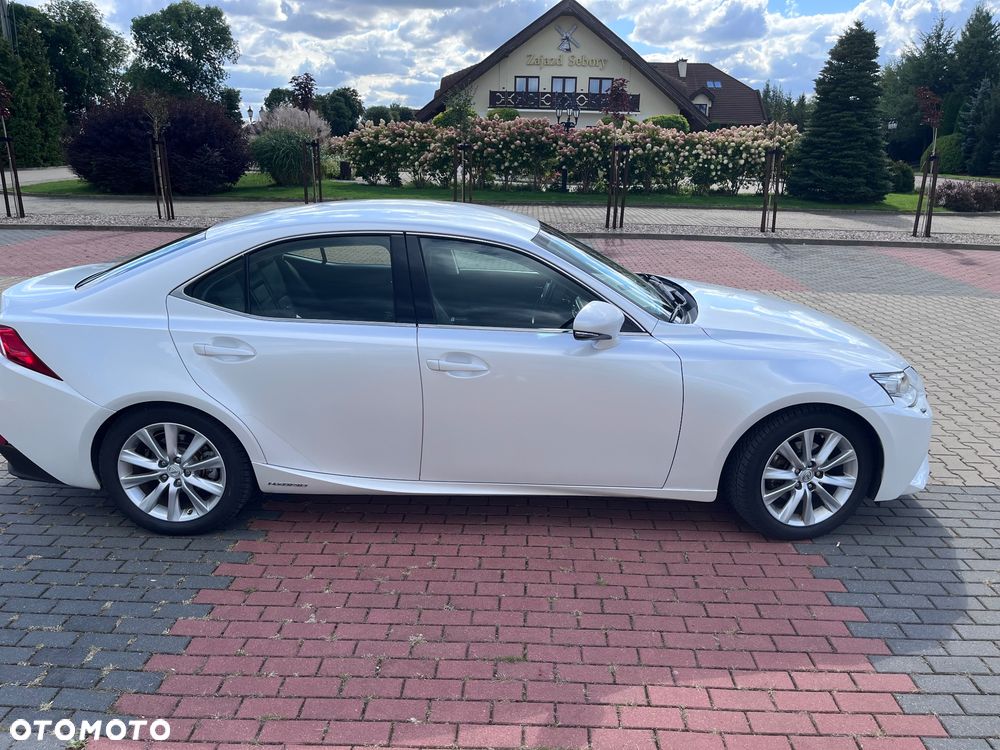 Lexus IS 300h Elite - 5
