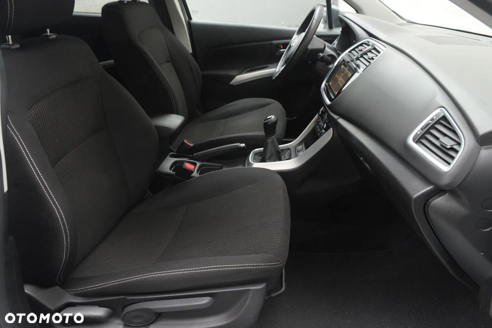 Suzuki SX4 S-Cross 1.0 T Comfort - 31