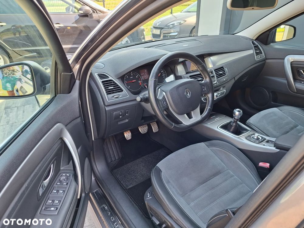 Renault Laguna dCi 150 FAP Start-Stop GT - 2