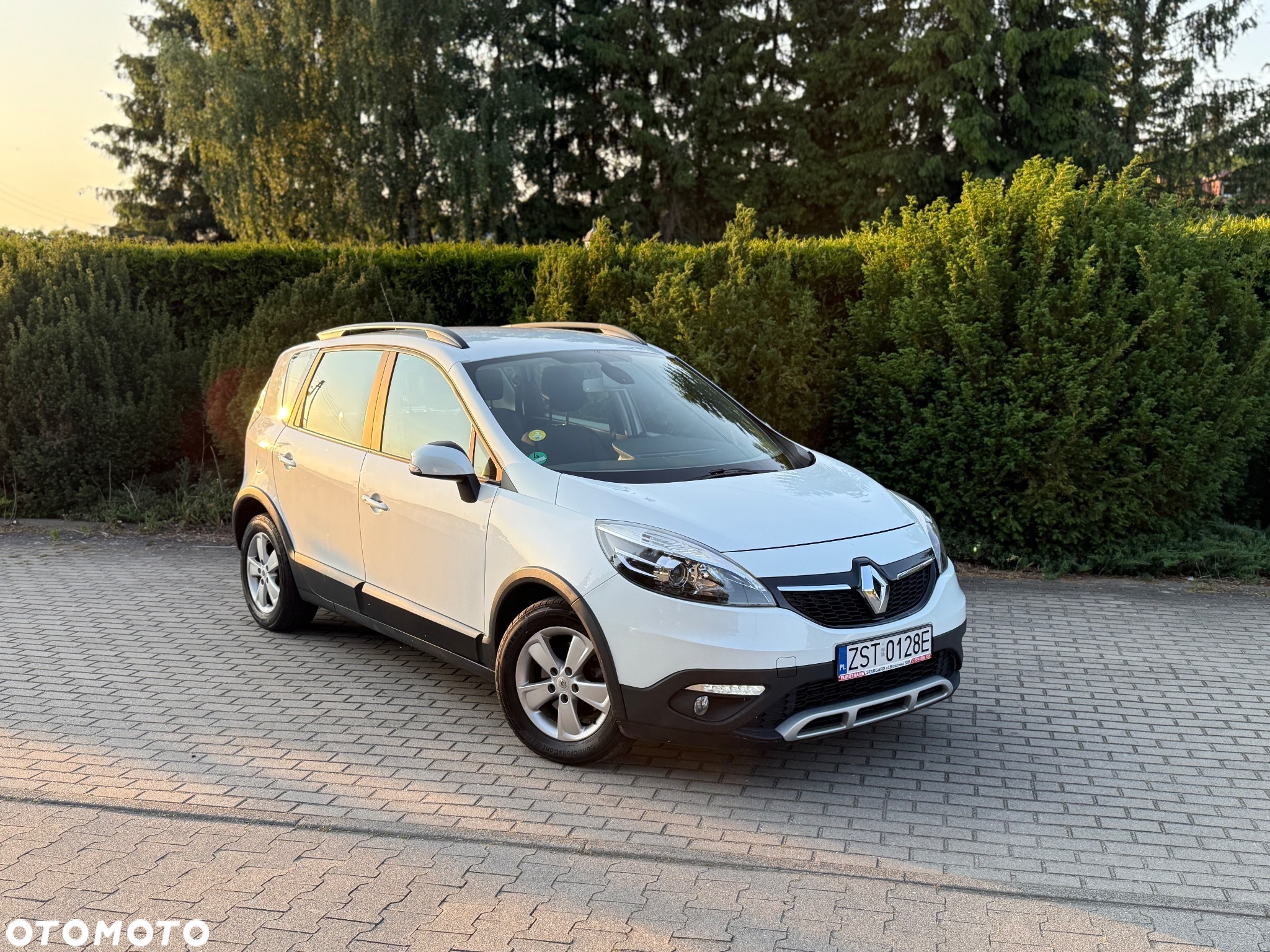 Renault Scenic Xmod 1.5 dCi Bose - 3