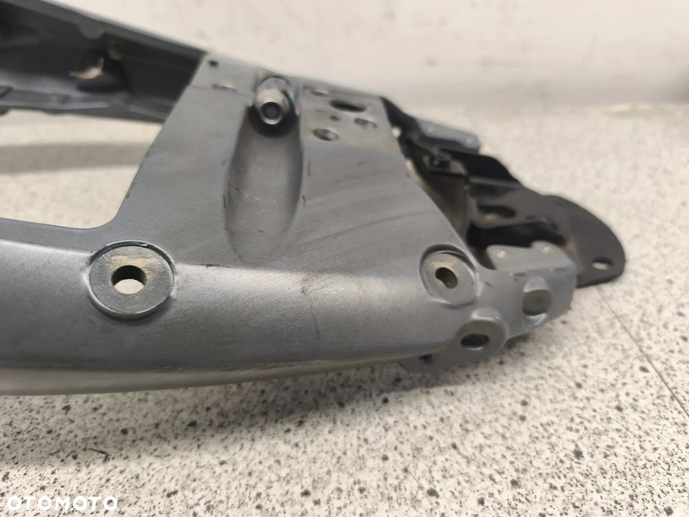 Stelaż tył, tylny Triumph Street Triple 675 - 10