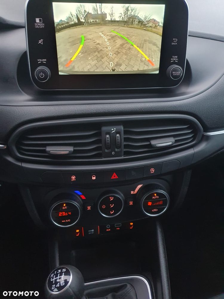 Fiat Tipo 1.4 T-Jet Lounge - 17