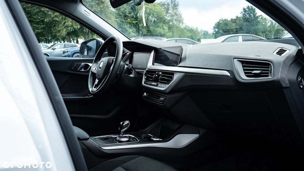 BMW Seria 1 - 17
