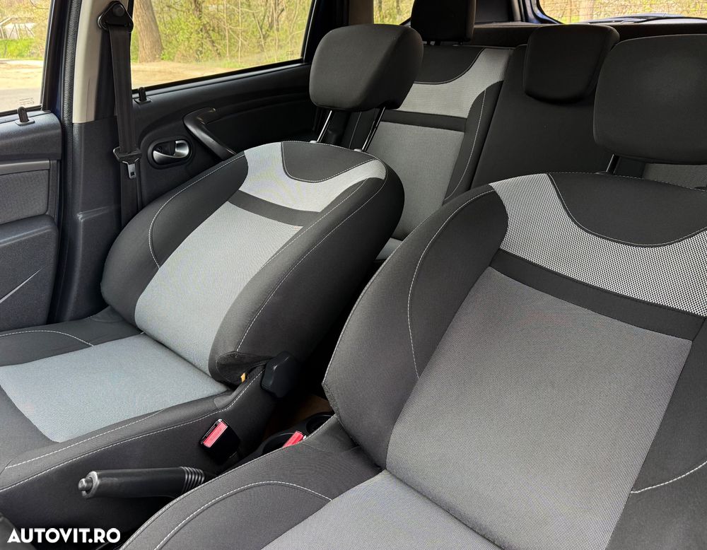 Dacia Duster 1.5 dCi 4x2 Prestige - 39