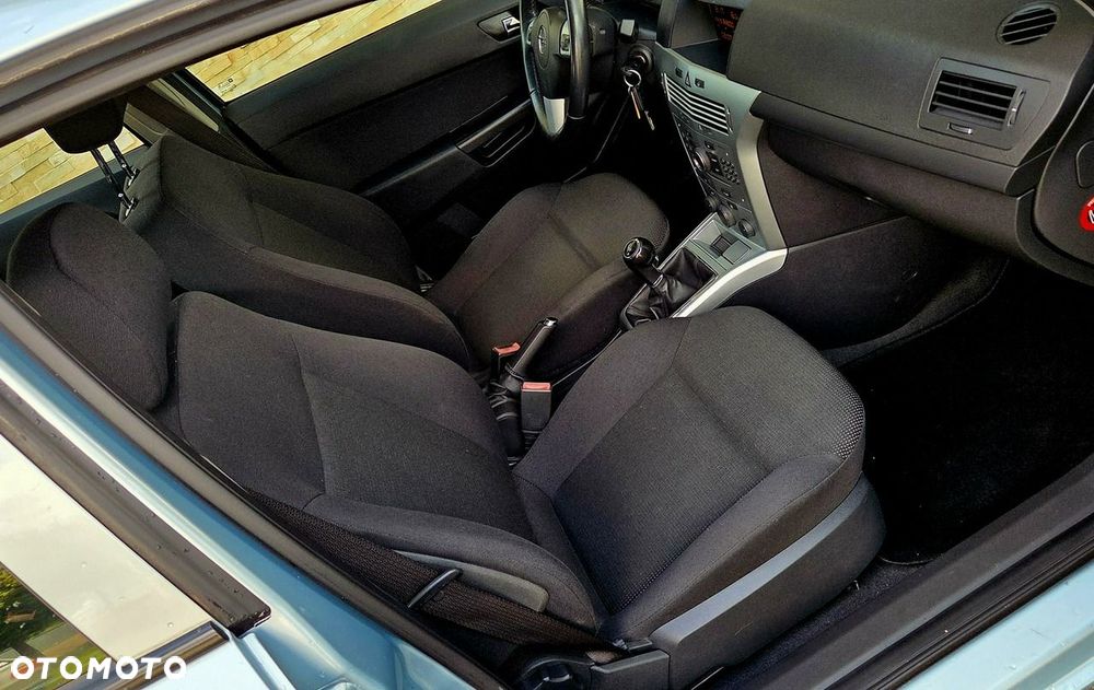 Opel Astra - 8