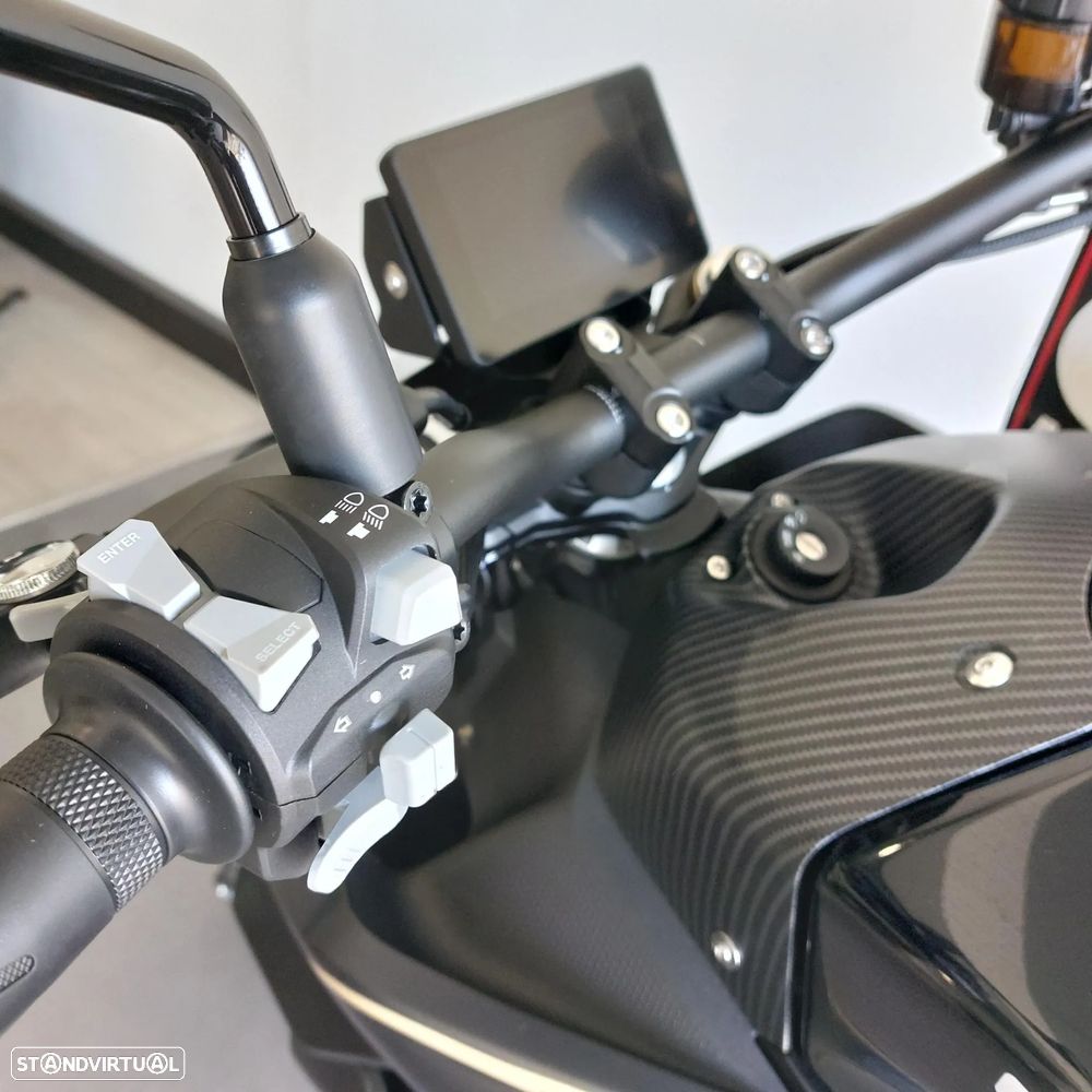 QJ Motor SRK 600 - 9