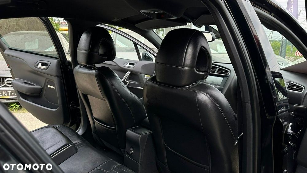 DS Automobiles DS 4 Crossback - 25
