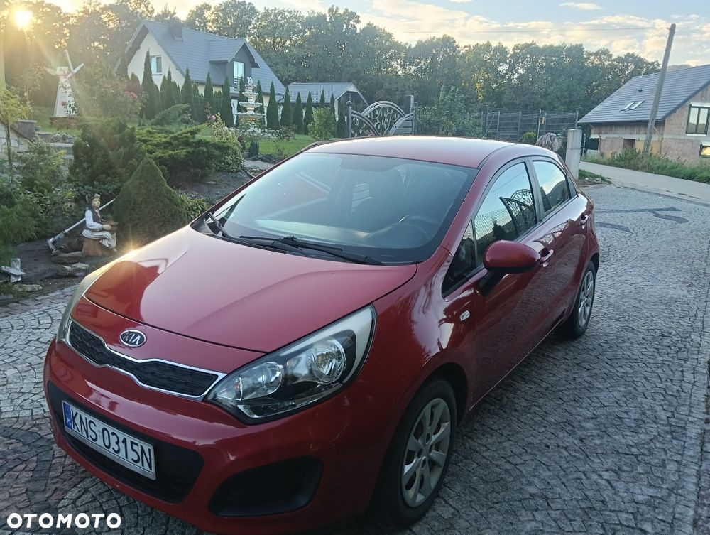 Kia Rio - 1