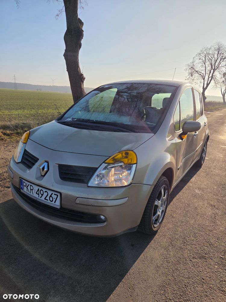 Renault Modus - 2