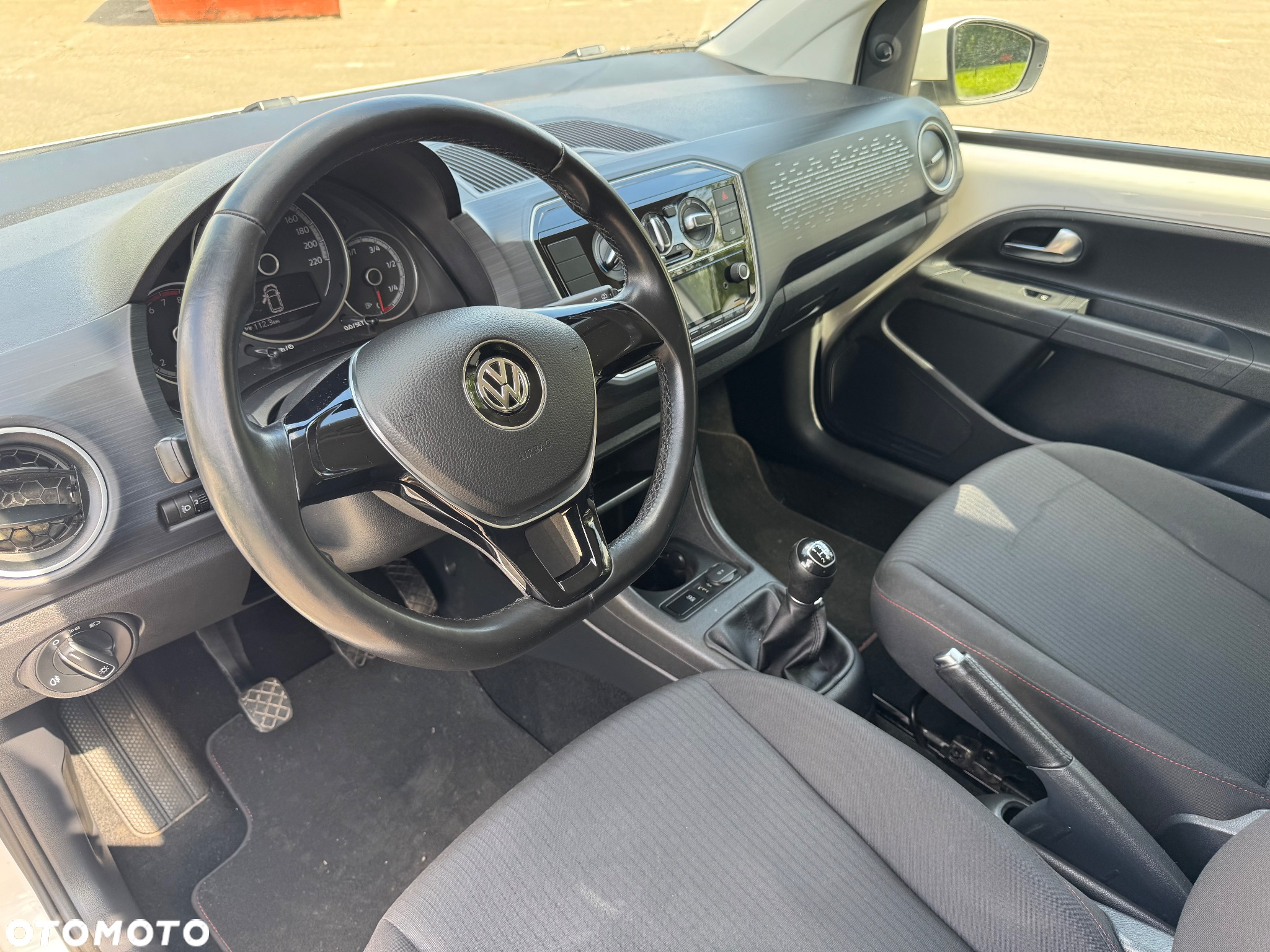Volkswagen up! sound - 11