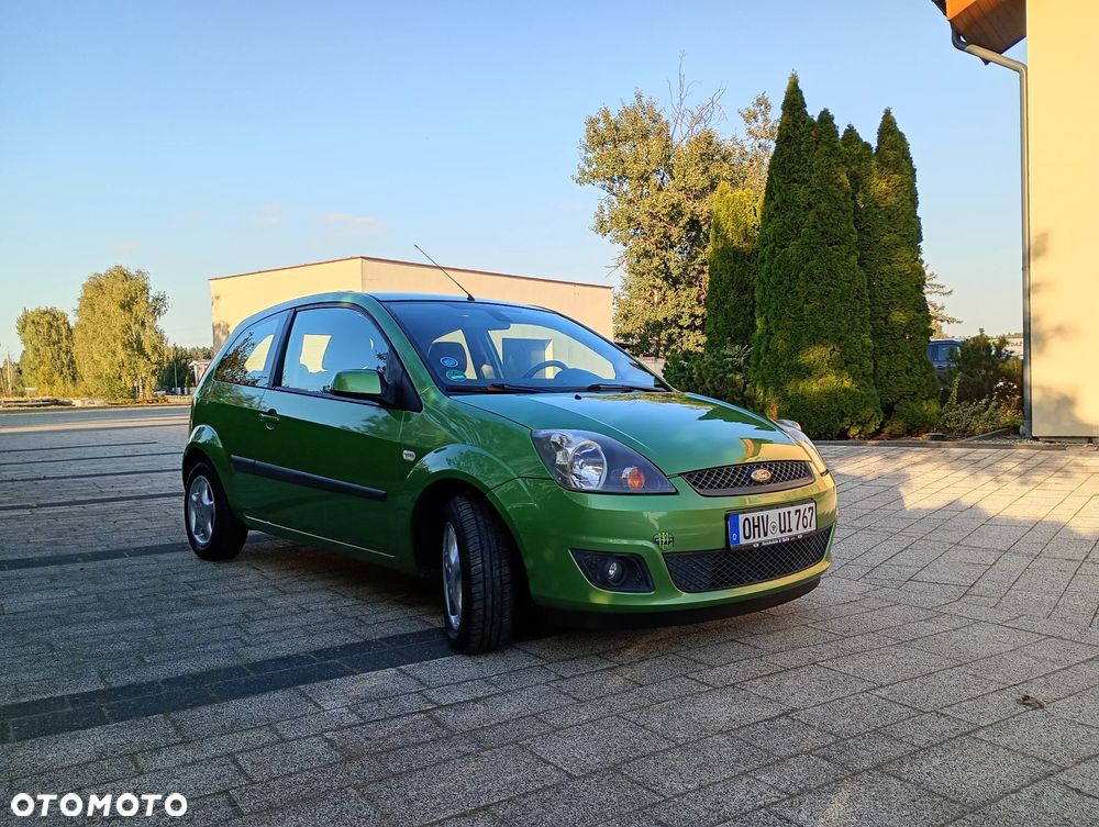 Ford Fiesta 1.3 Silver X - 2