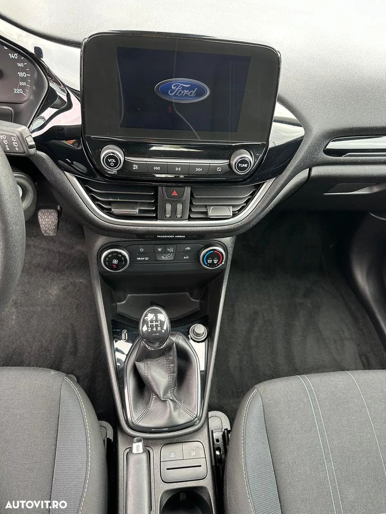 Ford Fiesta 1.1 COOL&CONNECT - 9