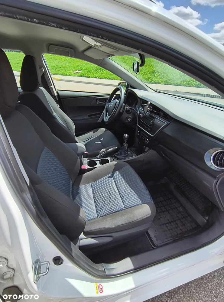 Toyota Auris 1.33 VVT-i Active - 8