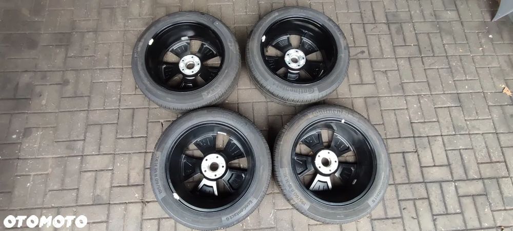 403008809R KOŁA 5x114.3 7Jx18 CALI ET34 + OPONY 195/60R18 HLX CONTINENTAL ECOCONTACT 6 (1722) RENAULT MEGANE V E-TECH KOMPLET 4  SZTUKI - 16