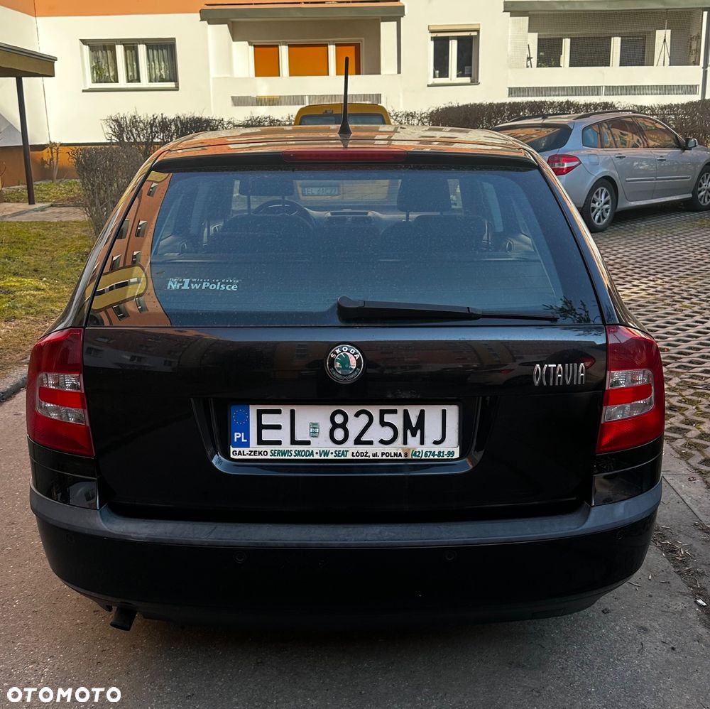 Skoda Octavia 1.6 Ambition - 2