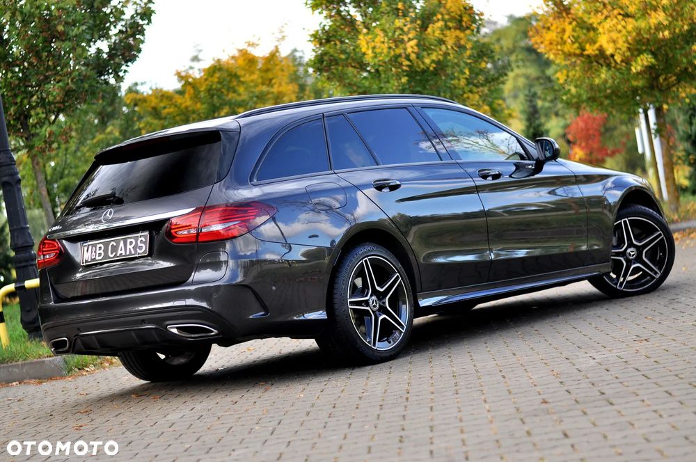 Mercedes-Benz Klasa C 300 9G-TRONIC AMG Line - 11