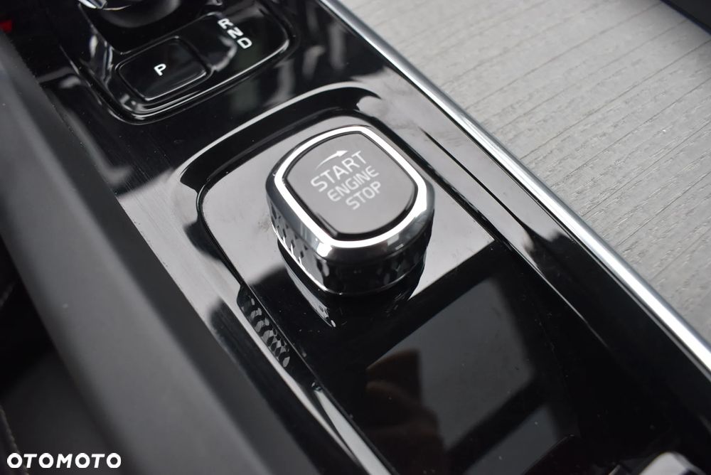 Volvo S60 B5 B AWD Ultimate Dark - 33