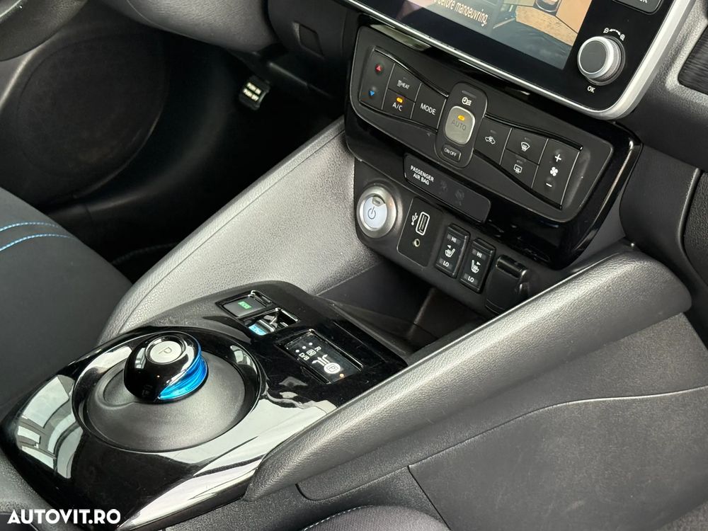 Nissan LEAF 62 kWh e+ N-Connecta - 19