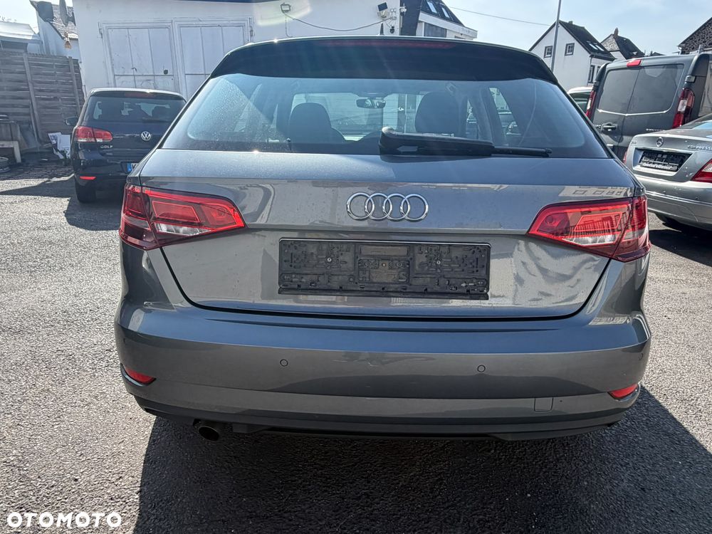 Audi A3 Sportback 30 TDI design - 6