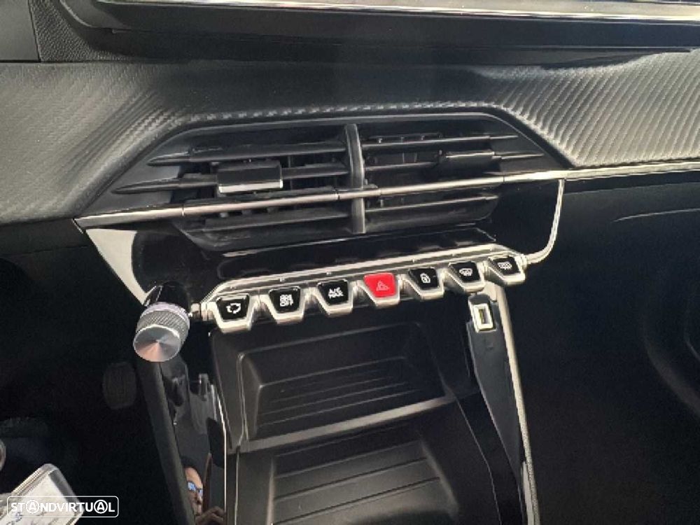 Peugeot 208 1.2 PureTech Active Pack - 19