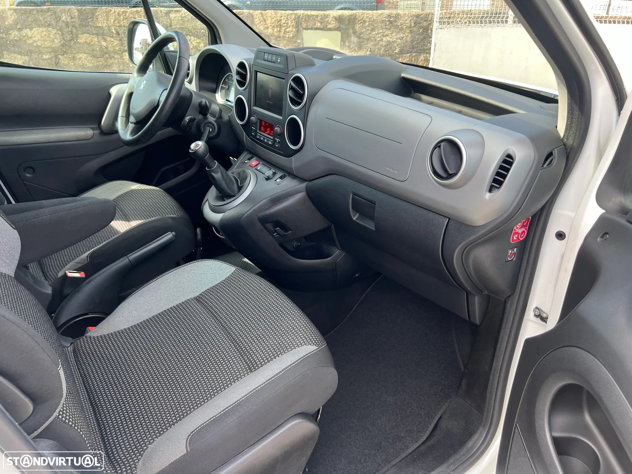 Peugeot Partner 1.6 BlueHDi Confort - 12