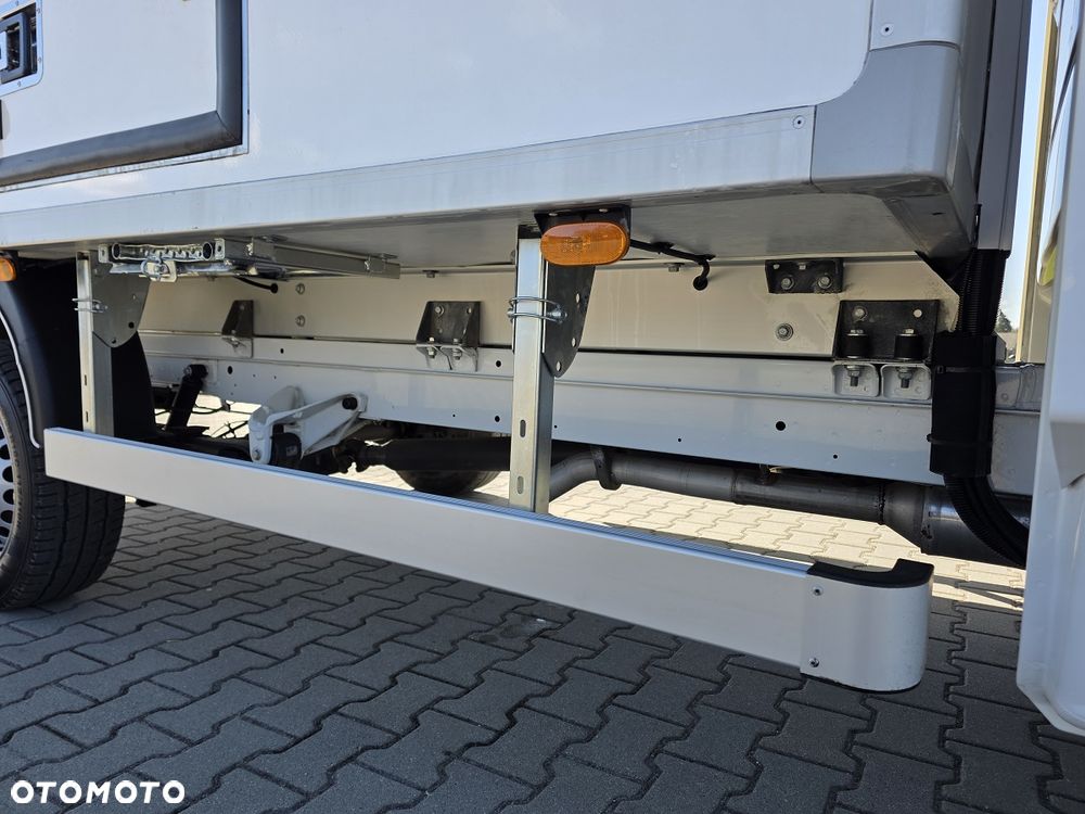 Mercedes-Benz Sprinter chłodnia mroźnia 316  Thermo king + zasilanie elektryczne - 25