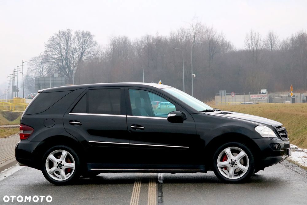 Mercedes-Benz ML - 26