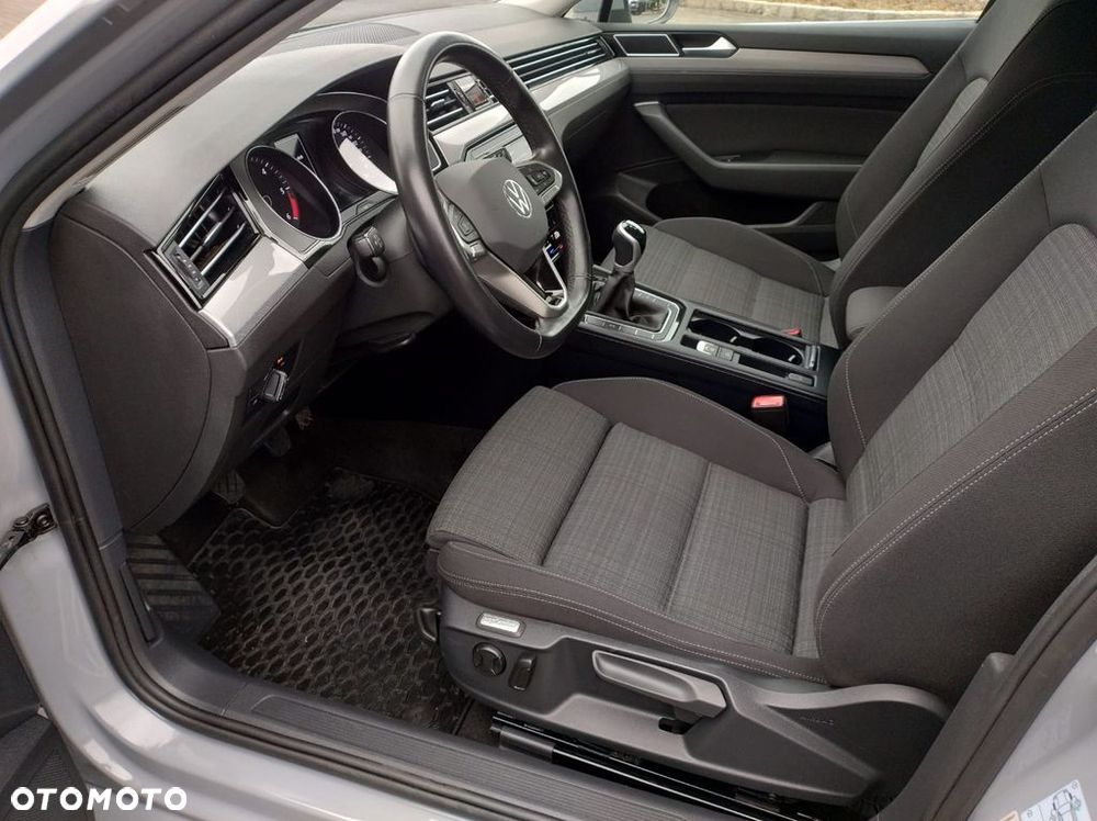 Volkswagen Passat Variant 2.0 TDI EVO Business - 14