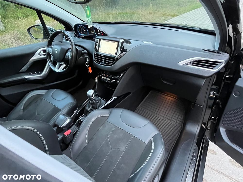 Peugeot 2008 BlueHDi FAP 120 STOP & START GT-Line Edition - 22