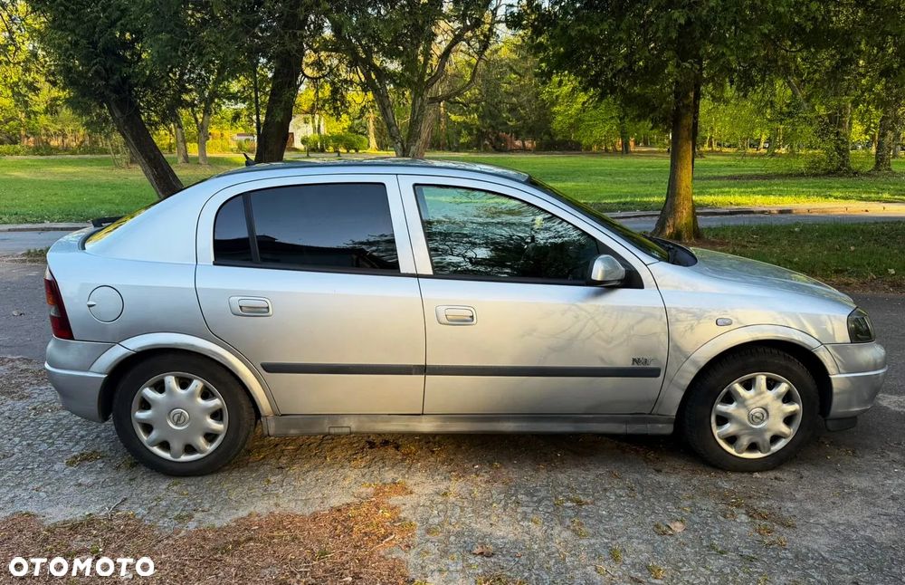 Opel Astra - 4