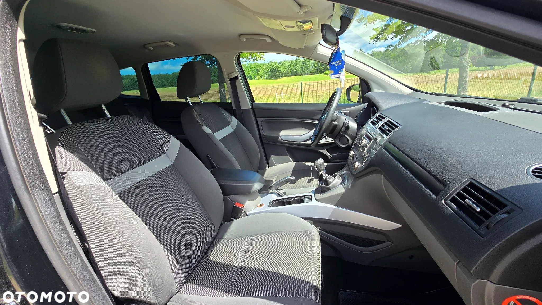 Ford Kuga - 24