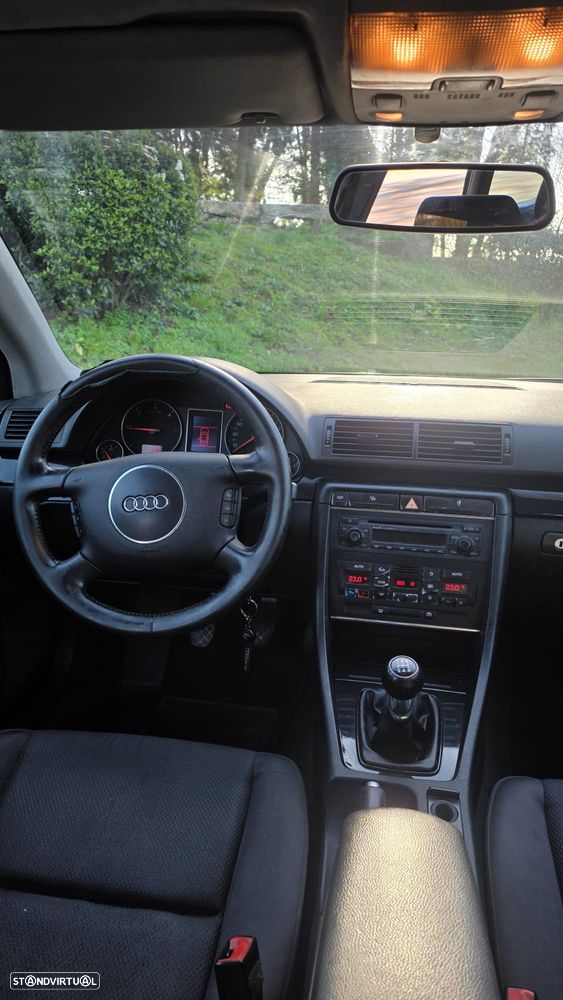 Audi A4 Avant 1.9 TDI - 10
