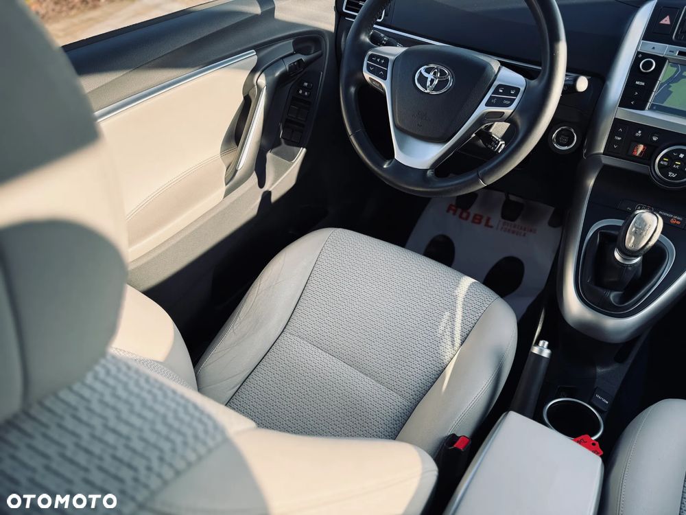 Toyota Verso 1.6 D-4D 5-Sitzer Start/Stop Skyview Edition - 25