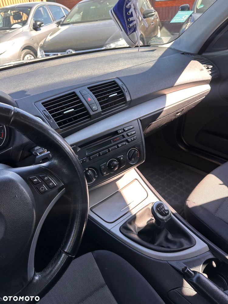 BMW Seria 1 116i - 12