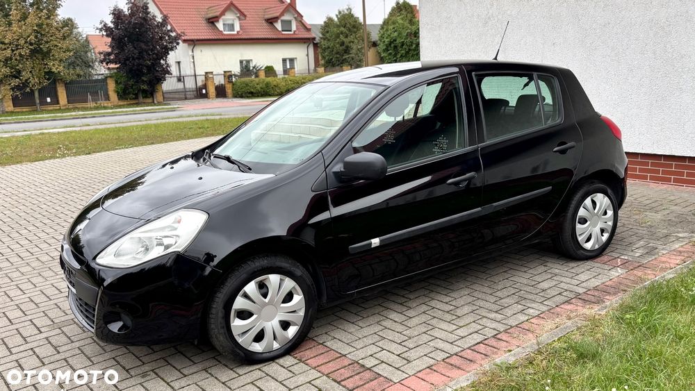 Renault Laguna dCi 180 FAP GT - 10