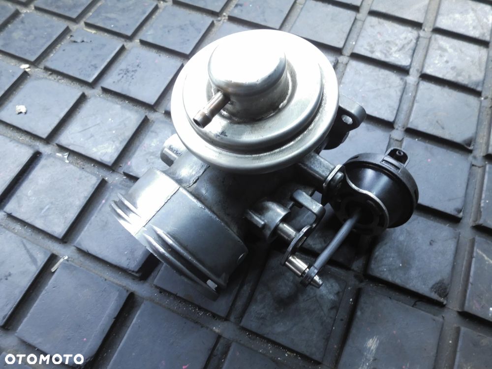 Zawór EGR VW Sharan Passaat B5 Alhambra 1.9 TDI 7372D - 1