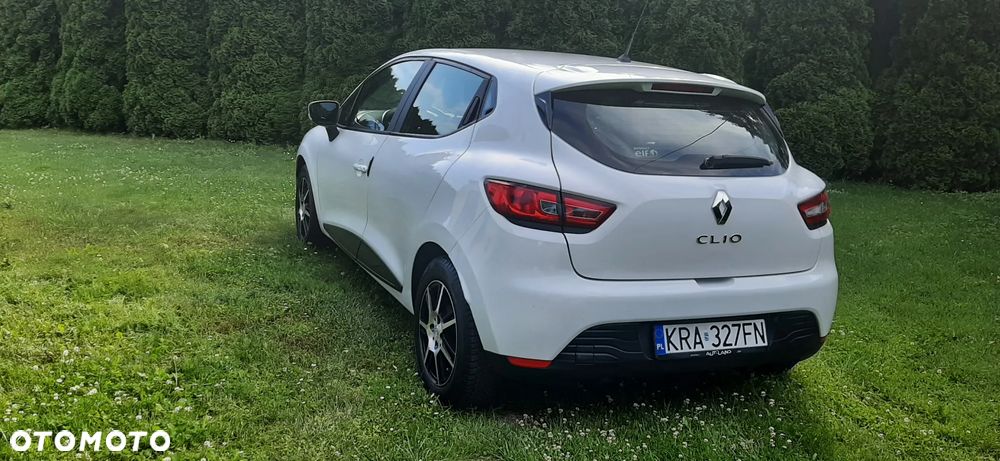 Renault Clio - 10