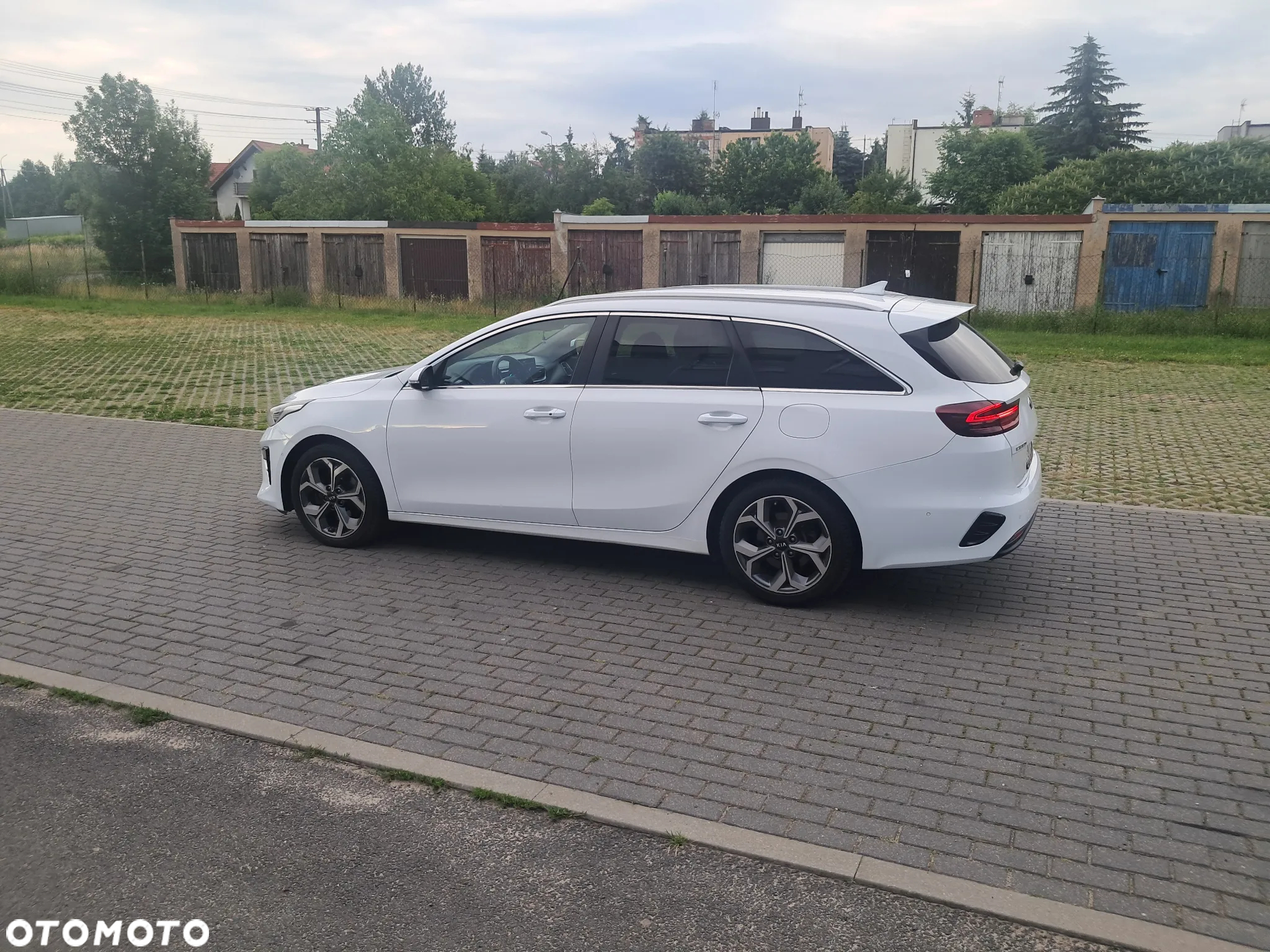 Kia Ceed SW 1.6 CRDi GT Line - 18