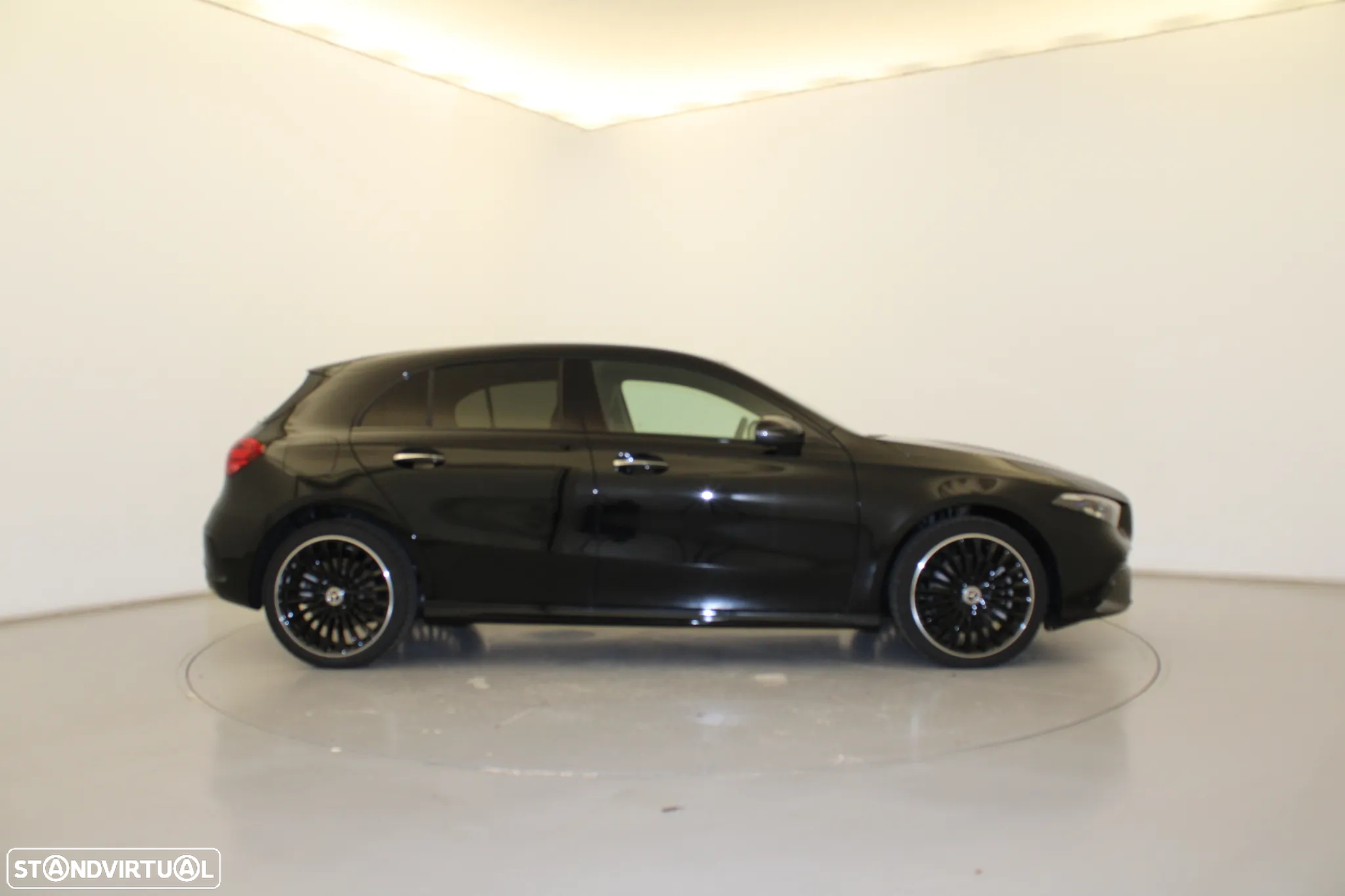 Mercedes-Benz A 250 e - 5