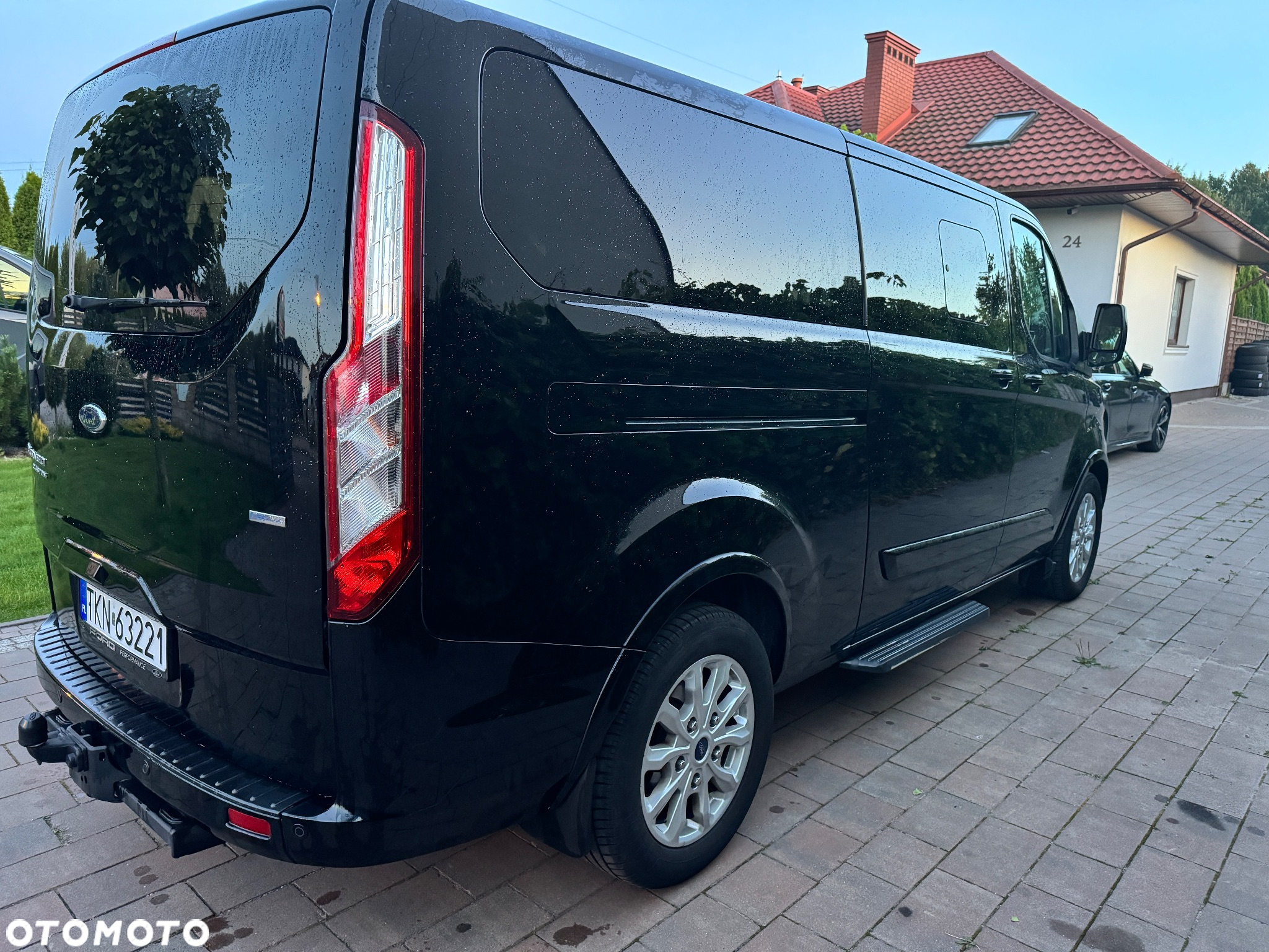 Ford Tourneo Custom 2.0 EcoBlue L2 Titanium - 3
