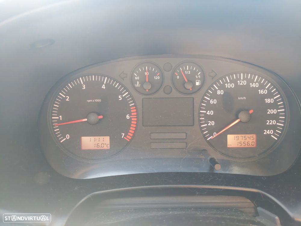 SEAT Leon 1.4 16V Confort JE+AC - 4