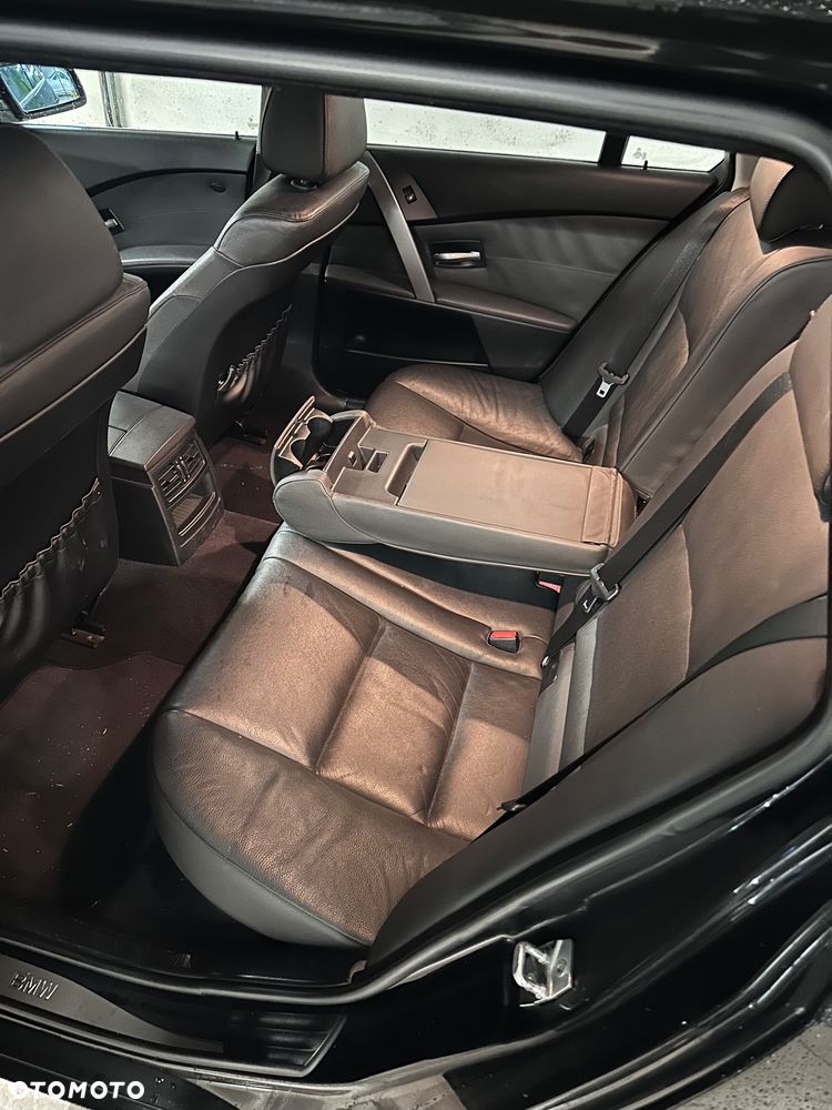 BMW Seria 5 - 25