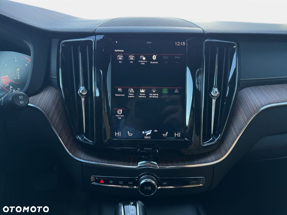 Volvo XC 60 D5 AWD Geartronic Inscription - 24