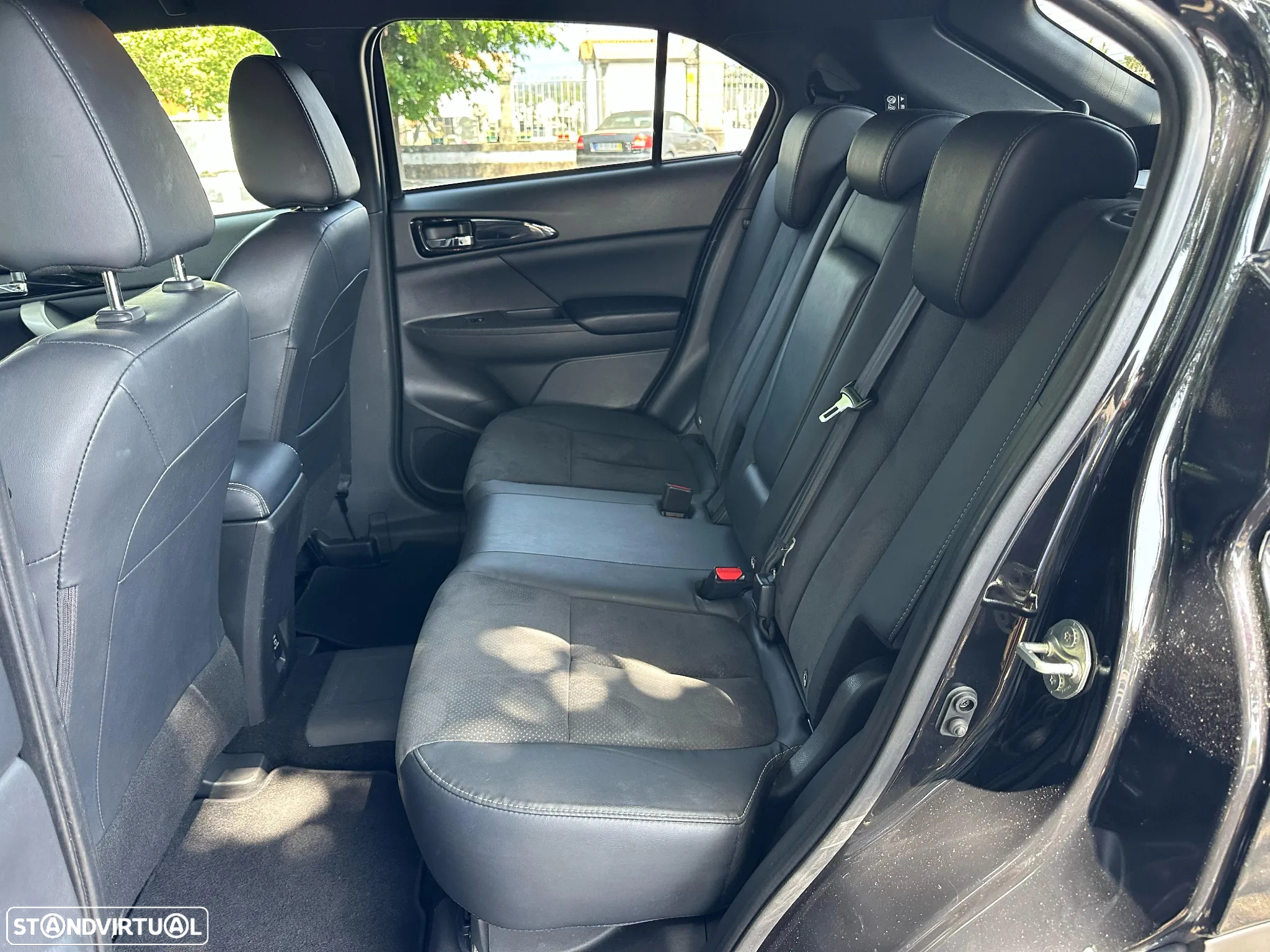 Mitsubishi Eclipse Cross 2.4 PHEV Black Edition - 26