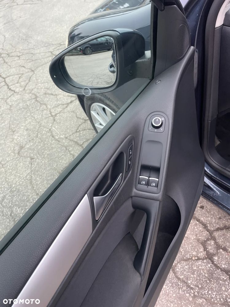 Volkswagen Golf 2.0 TDI DPF 4Motion Highline - 16